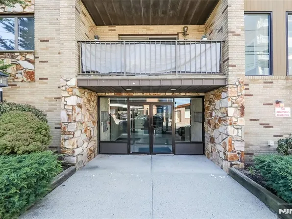 314 Palisade Ave #2A, Cliffside Park, NJ 07010