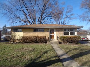 348 E Hilton Ave, Addison, IL 60101