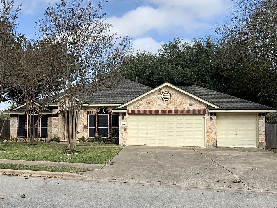1st image of 1035 Forest Bluff Trl