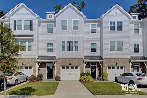 5208 New Palm Ct Photo 1