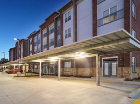 River House Apartments