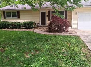 923 Sumner St, Jerseyville, IL 62052
