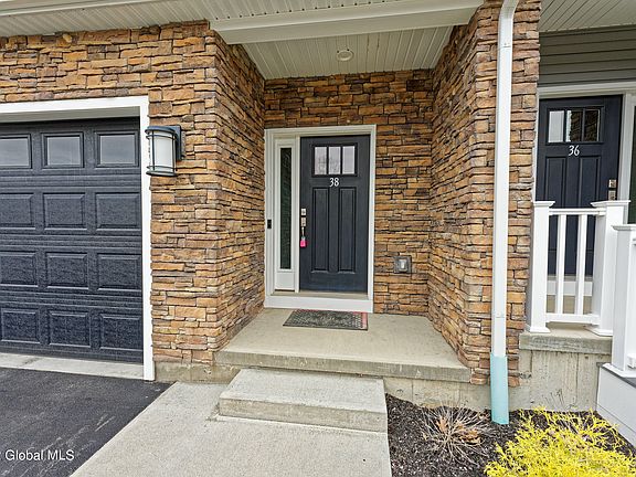 4th image of 38 Stacey Way