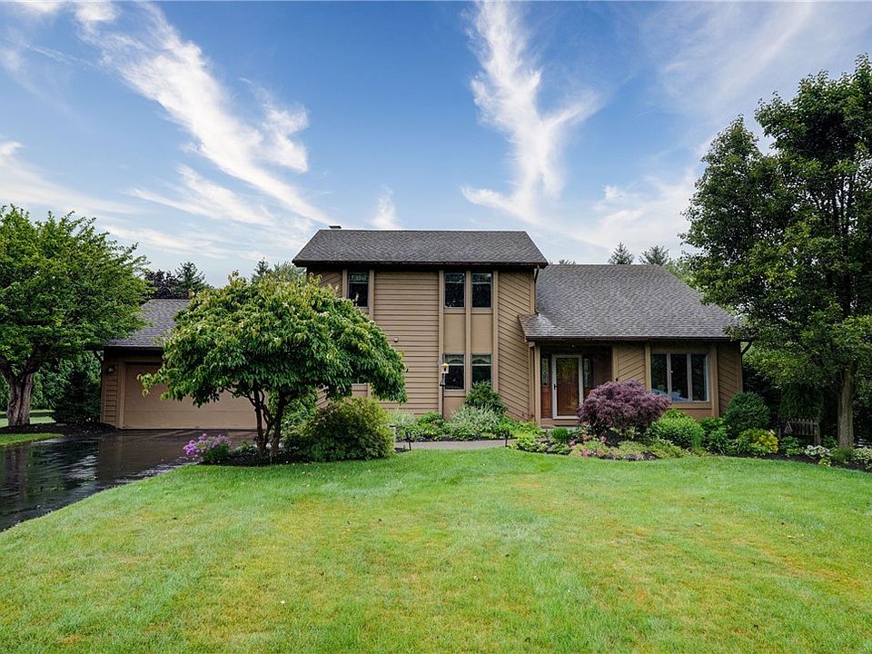 1st image of 25 County Clare Cres