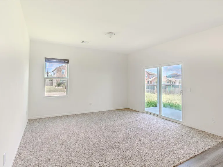 6307 Highland Heights Dr — Photo 13