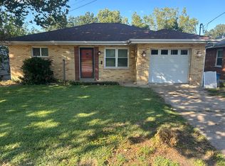 7215 Weber Rd, Saint Louis, MO 63123