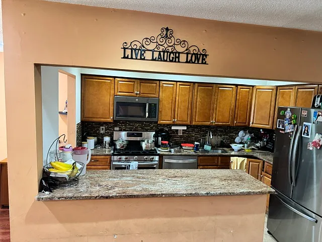 Kitchen with Granite Countrtop