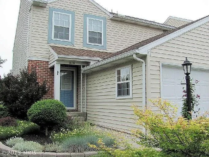 979 Byers Ave photo 1