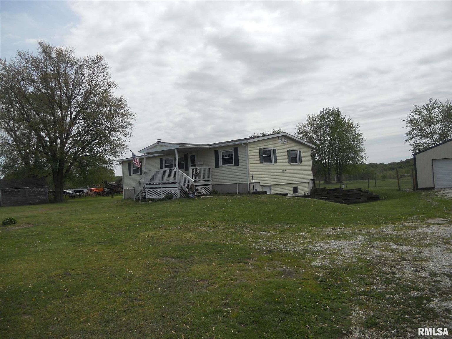 430 W Main St, Ellisville, IL 61431 Zillow