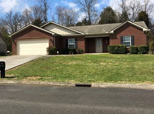 7625 Freedom Ln, Corryton, TN 37721