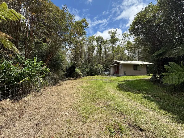 18-4211 Lehuanani St, Volcano, HI 96785