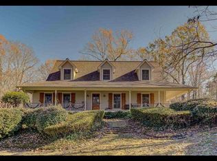 500 Lakeridge Ln, Clinton, MS 39056