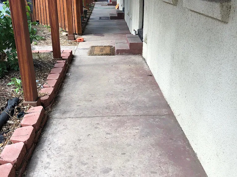 3119 N Downing St — Photo 23