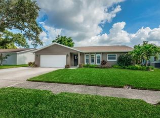 11737 108th Ct, Seminole, FL 33778
