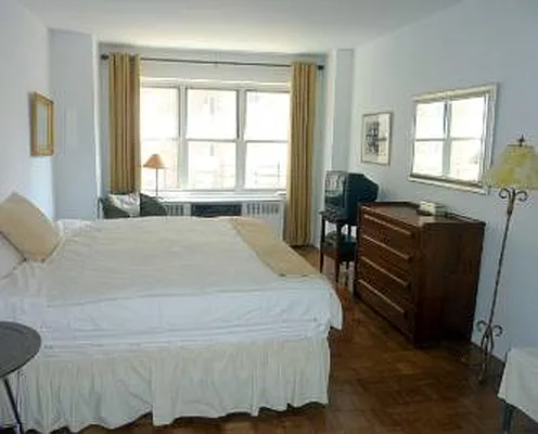 Rented by Corcoran | media 8