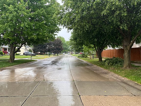 5th image of 16199 Touraine Dr