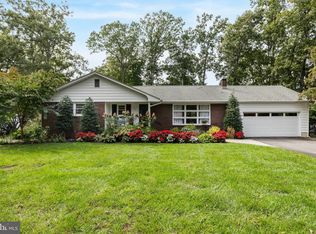 1154 McClain Dr, Vineland, NJ 08361