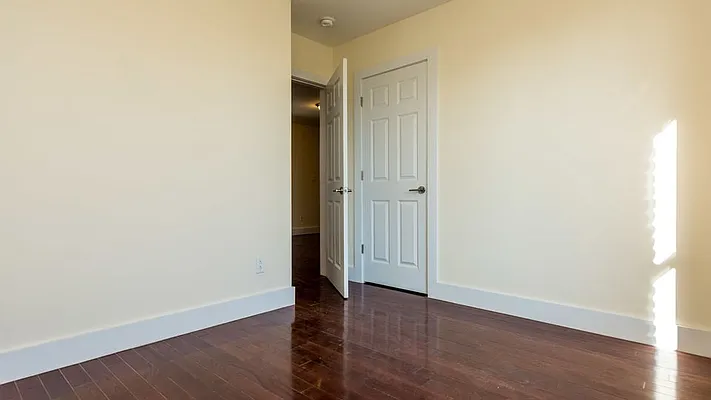 Rented by Nooklyn NYC LLC | media 17