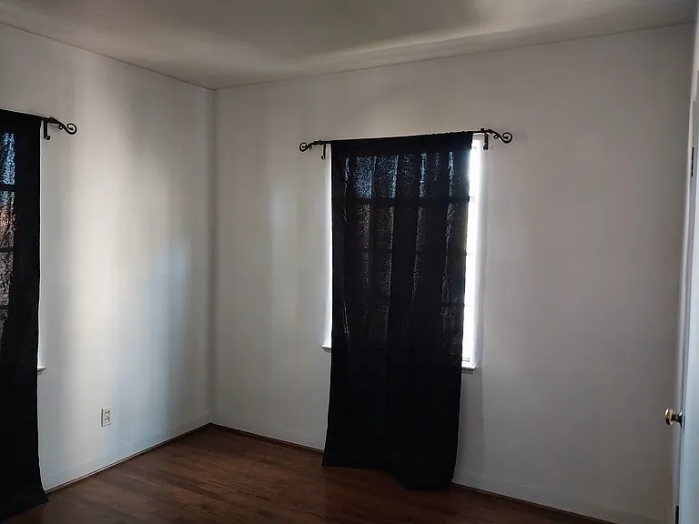 1015 Candelaria Rd NW — Photo 17