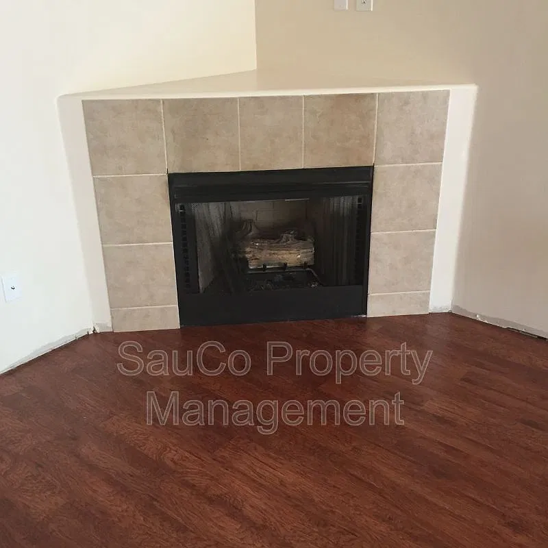 3 bed, 2.5 bath, 1537 sqft, $2,250 — Photo 3