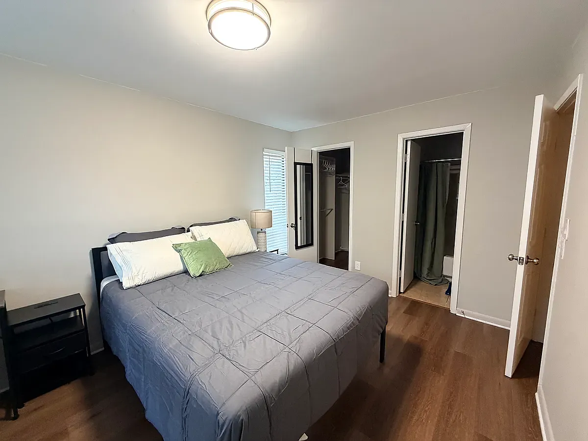 3205 Heathstead Pl — Photo 4