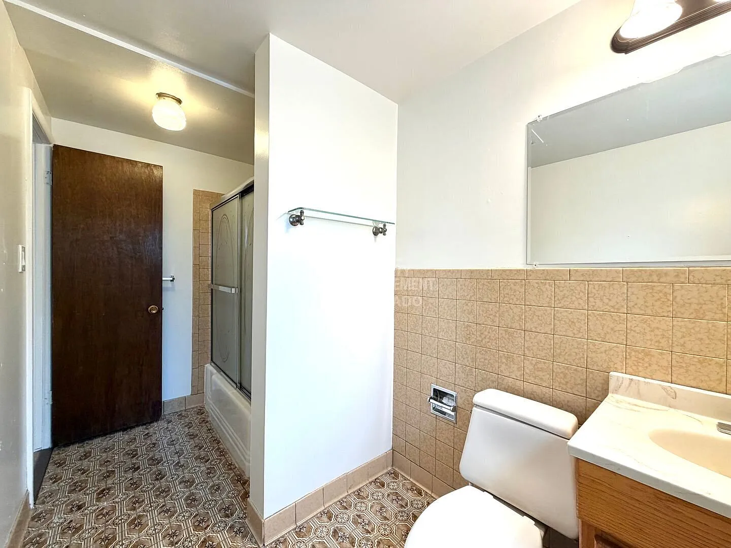 Spacious Centennial Home with Finished Basement & Fireplace — Photo 4