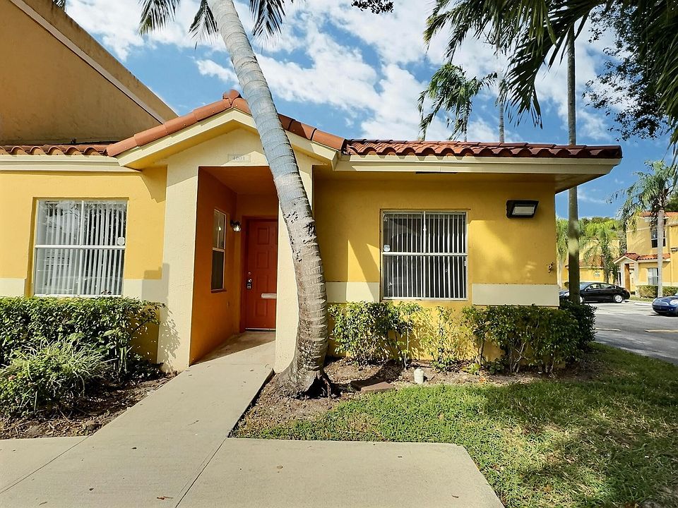 1st image of 4001 NW 90th Avenue #411