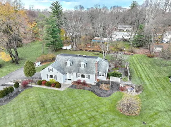 50 Campbell Ave, Airmont, NY 10901