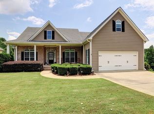 32 Roberson Dr, Cartersville, GA 30121