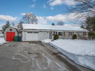 190 Knollwood Avenue, Nashua, NH 03060