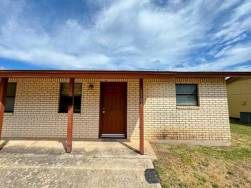 1107 White Ave Photo 1