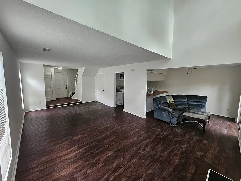 1309 Old Countryside Cir — Photo 16