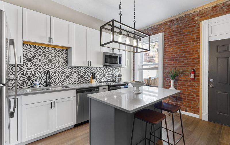 1st image of 3313 Magnolia Ave #1F