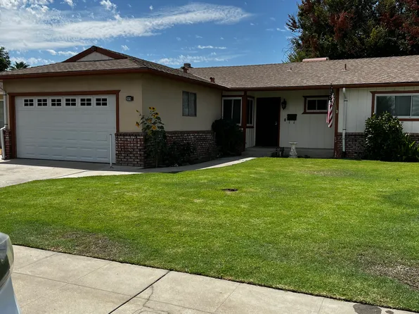 2974 Homsy Ave, Clovis, CA 93612