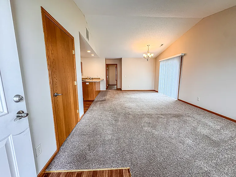 1582 Gunston Dr #B — Photo 6