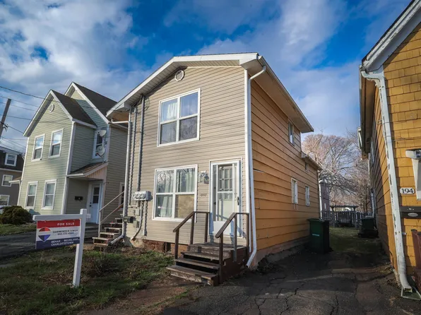 198 Cumberland St, Charlottetown, PE C1A 5C6