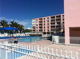 1000 Gulf Blvd APT 305, Indian Rocks Beach, FL 33785