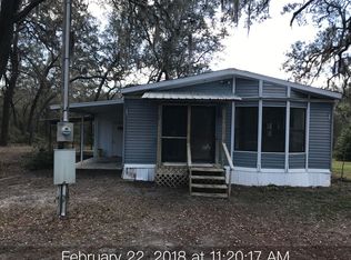 196 Lake Como Dr, Pomona Park, FL 32181