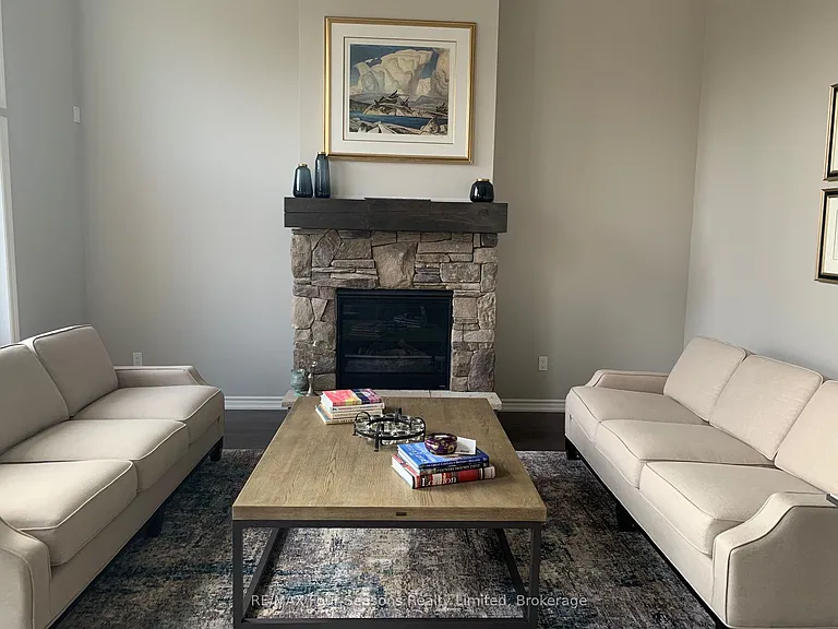 12 Robbie Way — Photo 13