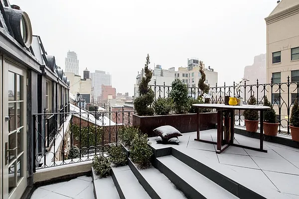 Sold by Town Residential | media 44