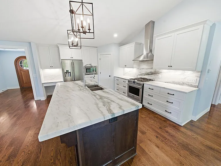 4070 Cameo Pl NE — Photo 3