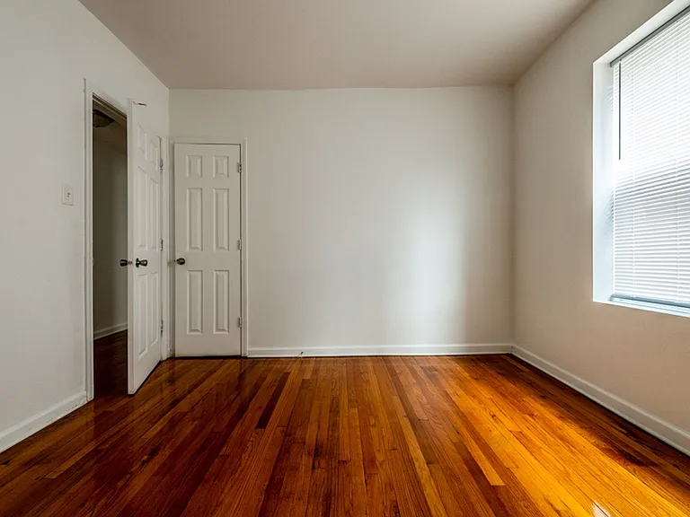 1101 N Lawler Ave — Photo 18