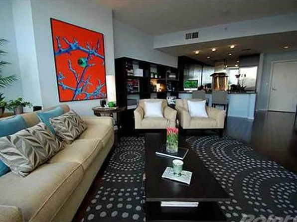 188 E 64th St APT 403, New York, NY 10065