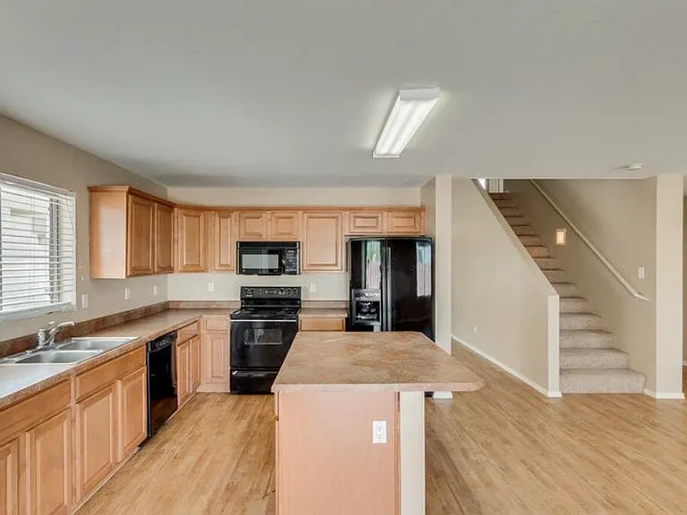 3886 W Dancer Ln — Photo 3
