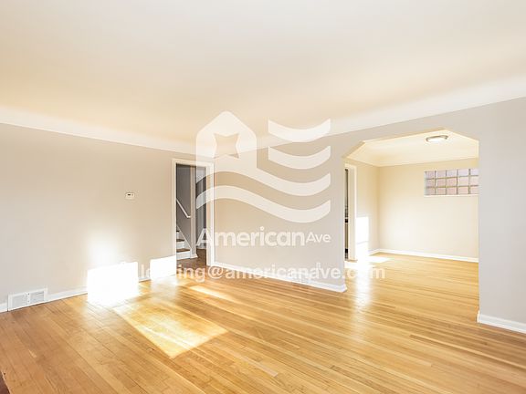 4-Living Room