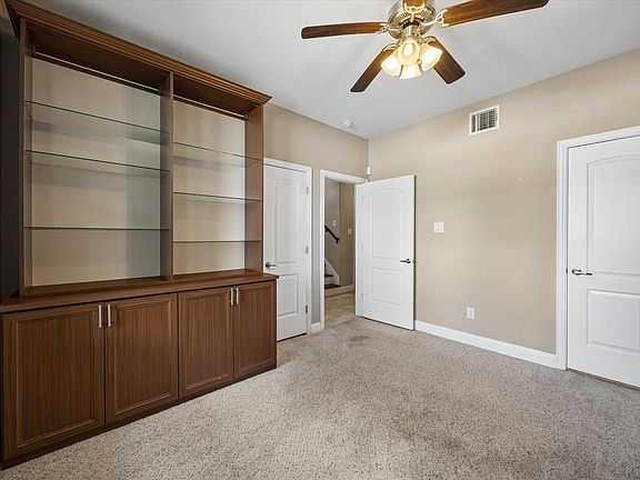 4th image of 1115 W 18th St #A