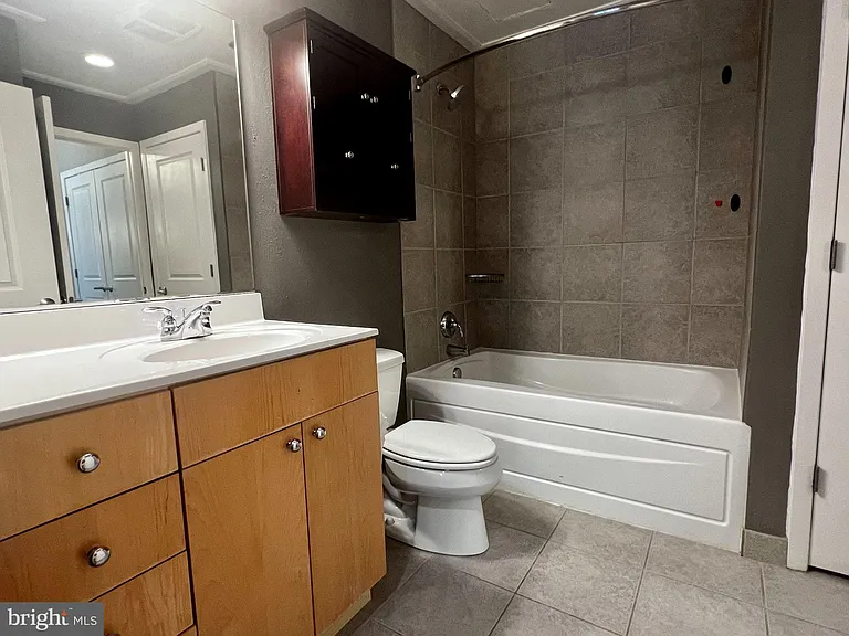 820 N Pollard St #103 — Photo 12