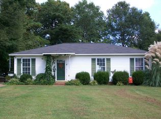 2125 Amesbury Dr, Shelby, NC 28152