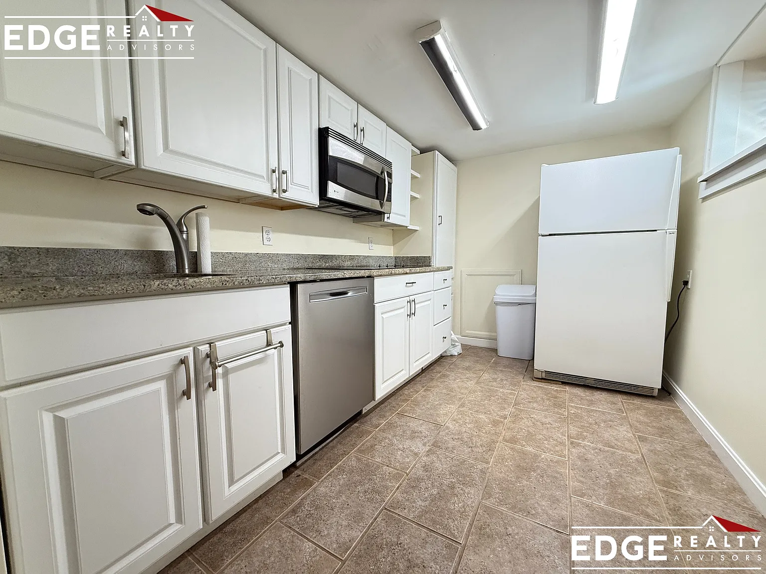 2 bed, 1.0 bath, $2,800 — Photo 1