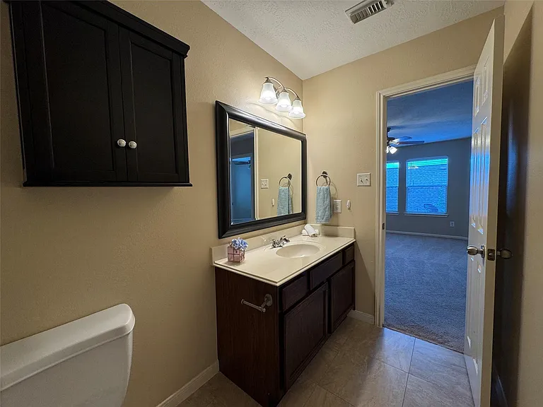 2515 Ember Canyon Ln — Photo 31